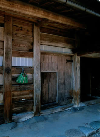 世界遺産に登録された茅葺き民家