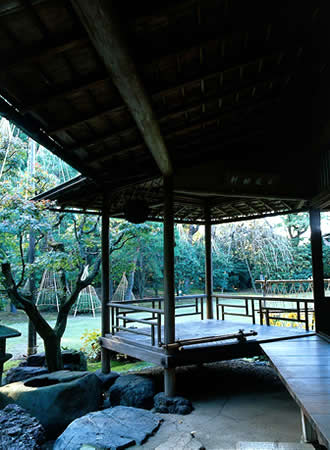 月見台のある豪農の館